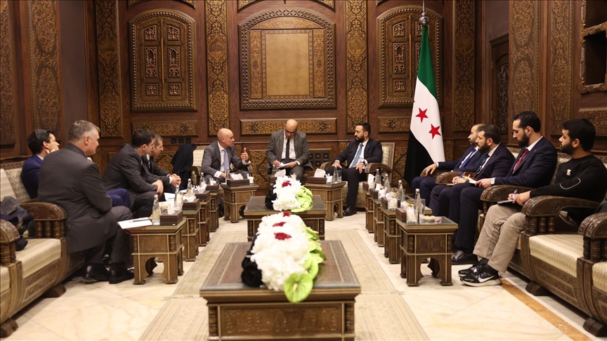 سوريا وفرنسا تناقشان التعاون الأمني في مكافحة الإرهاب
