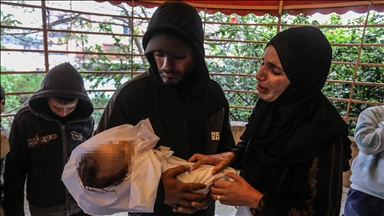 یک نوزاد در غزه بر اثر آبگرفتگی چادرها و سرمازدگی جان باخت