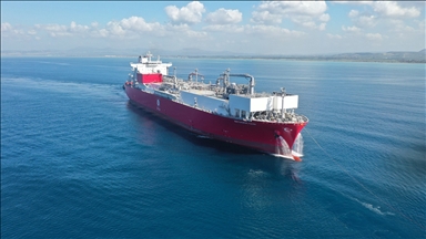 Türkiye'nin ilk FSRU gemisi Ertuğrul Gazi, 100. "gemiden gemiye transfer" operasyonunu başarıyla tamamladı