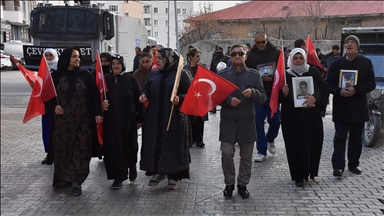 Malbatên Wanî çalakiya xwe ya li ber Serokatiya Bajêr a DEM Partiyê domand