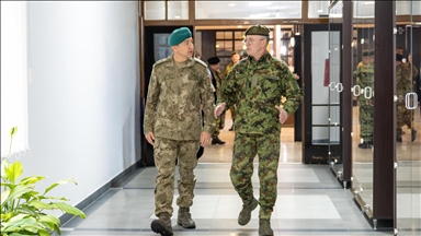 Komandanti i KFOR-it takon në Beograd shefin e Shtabit të Përgjithshëm të Ushtrisë Serbe