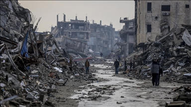 3 damaged buildings collapse in Gaza City due to heavy rains