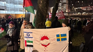 Група граѓани протестираа против Израел и САД за време на Нобеловиот банкет во Шведска