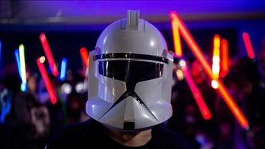 "Star Wars"ı dünyaya tanıtan ilk afiş yaklaşık 3,9 milyon dolara satıldı