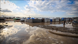 لليوم الثاني.. غرق مئات خيام النازحين بغزة إثر أمطار غزيرة