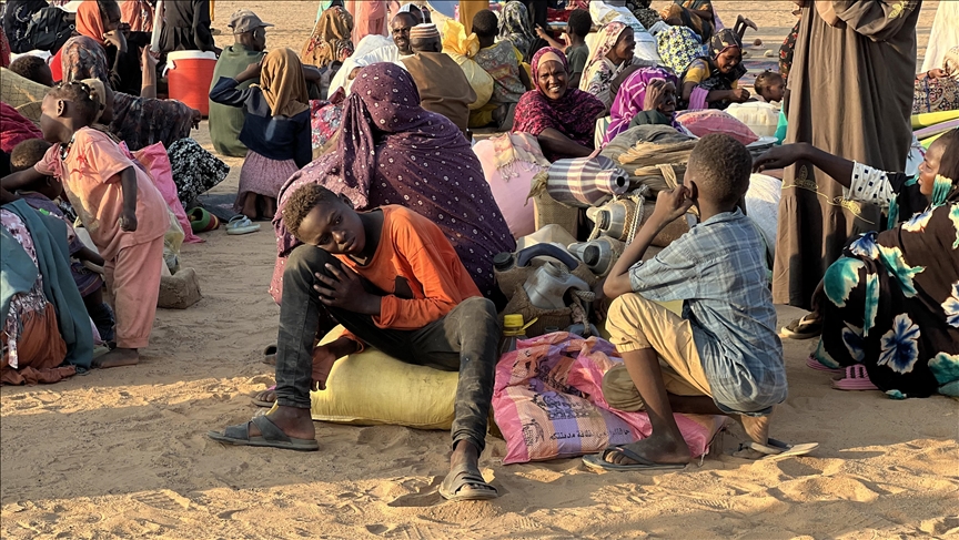 Darfur governor accuses paramilitary RSF of looting marketplace in western Sudan