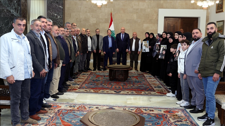 رئيس لبنان: عودة أسرانا من سجون إسرائيل أولوية والاتصالات مستمرة