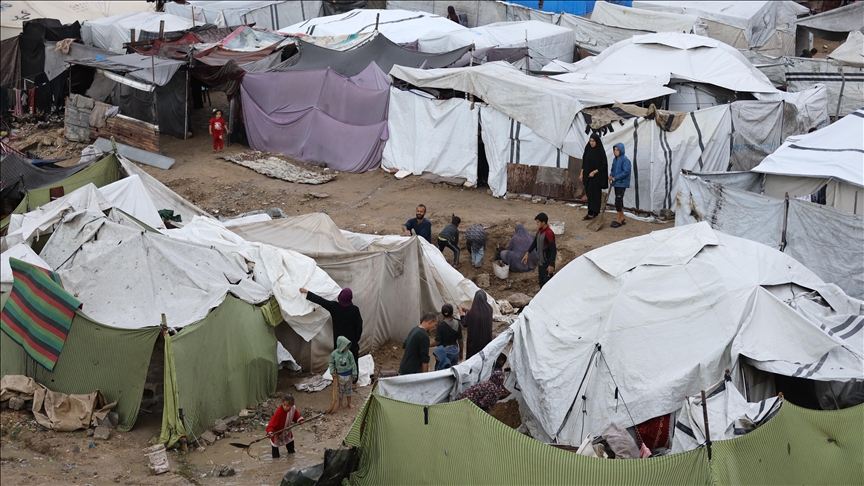 حماس: غزة تعيش كارثة حقيقية بفعل المنخفض ومنع الإعمار 