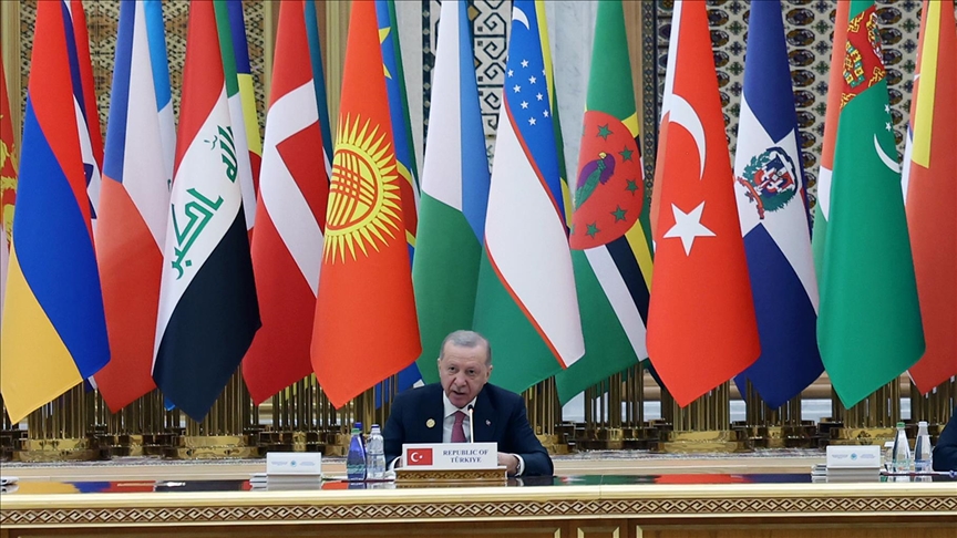 Erdogan réaffirme à Achgabat l’engagement de la Türkiye pour la paix et le dialogue