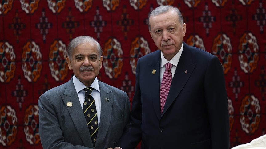 Turkish president, Pakistani premier discuss bilateral ties, global issues