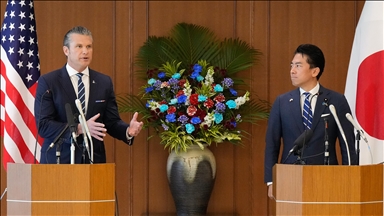 US, Japanese defense chiefs discuss regional security
