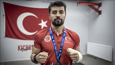 Kırık parmakla final gören Cebrail Gençoğlu, milli forma için verdiği mücadeleyi anlattı