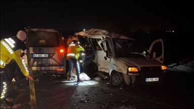 Li Mêrdînê 3 wesayît li hev qelibîn, 4 kes mirin û 5 kes birîndar bûn