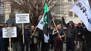 Zaposleni u Energetskoj korporaciji Kosova na protestu u Prištini tražili povećanje plata