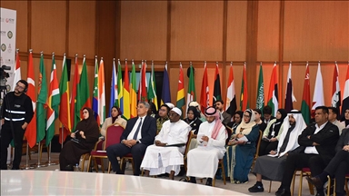 İslam ülkelerinden gençler demokrasi, barış ve güvenliği konuşmak için Fas'ta buluştu