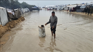 Gaza goditet nga stuhia që përmbyti kampet me tenda, përkeqësohen kushtet për të zhvendosurit