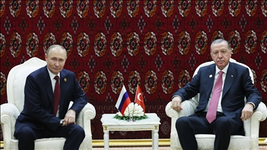 أردوغان يلتقي بوتين في تركمانستان