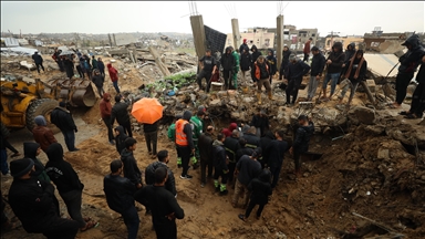 المنخفض بغزة.. وفاة جديدة بانهيار مبنى و6 مفقودين تحت الأنقاض