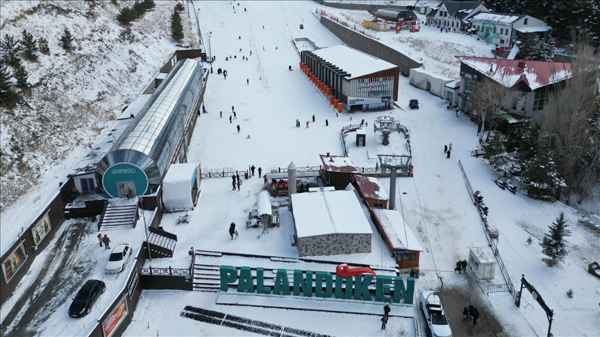 مع أولى الثلوج.. "بالاندوكن" وصاري قاميش يطلقان المتعة الشتوية بتركيا