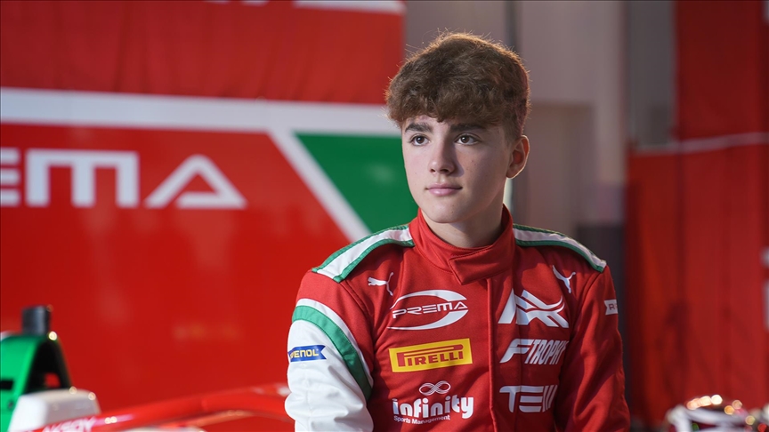 Otomobil sporcusu Alp Aksoy, Formula Trophy'de şampiyon oldu