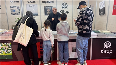 AA Kitap 42. Uluslararası İstanbul Kitap Fuarı'nda okurlarla buluştu