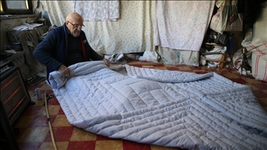 Turqi, jorganxhiu nuk e ka lëshuar gjilpërën nga dora për 60 vjet