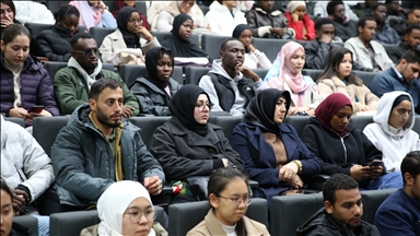 Yabancı üniversite öğrencileri Mevlana'yı Konya'da yakından tanıma imkanı buluyor