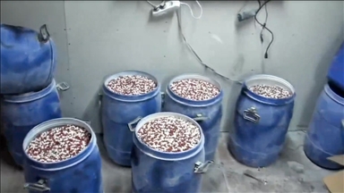 İstanbul ve İzmir'deki operasyonlarda yaklaşık 7 milyon uyuşturucu hap ele geçirildi