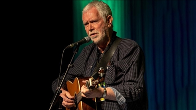 1994 Eurovision'un birincisi McGettigan da İsrail'in yarışmaya katılmasına tepki olarak ödülünü iade edecek