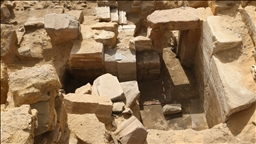 مصر تعلن اكتشاف بقايا أحد معبدي الشمس النادرين بعصر الأسرة الخامسة