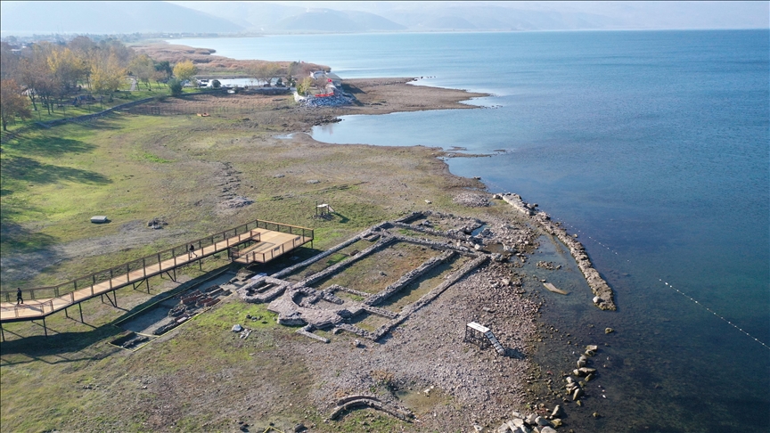Rare fresco portraying Jesus discovered in Türkiye's Iznik