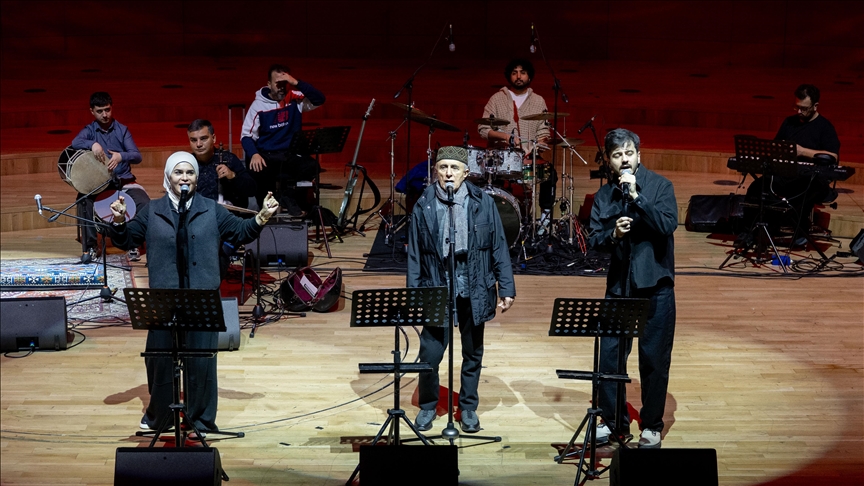 Azerbaycan'ın "Muğam" geleneği dünya müzikleriyle sahneye taşınıyor