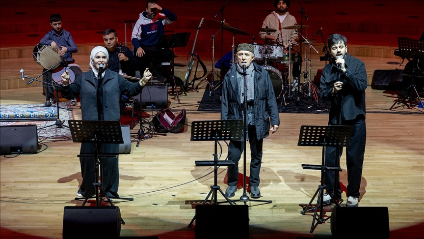 طنین سنت موغام آذربایجان با تلفیق موسیقی‌های جهان در صحنه