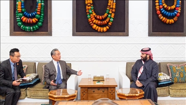 ولي العهد السعودي يبحث مع وزير خارجية الصين التطورات الإقليمية