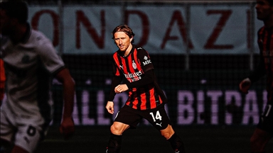 قدم.. ميلان يتعادل مع ساسولو ويهدر فرصة الابتعاد بالصدارة