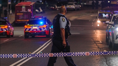 At least 16 killed in shooting at Sydney beach, police say