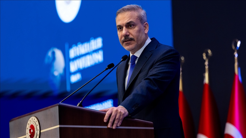 Le ministre turc des Affaires étrangères évoque le plan de paix pour Gaza avec ses homologues saoudien et jordanien