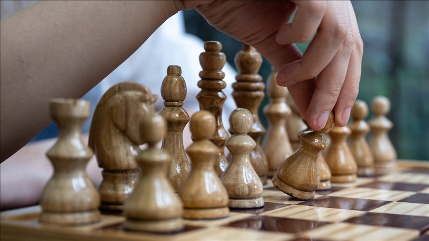 World chess body votes to allow Russian, Belarusian youth players to compete under national symbols