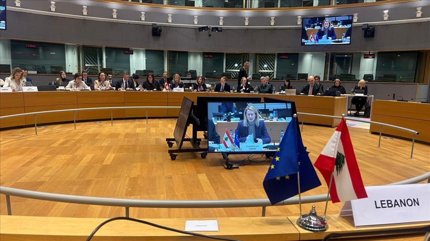 لبنان والاتحاد الأوروبي يدعوان إسرائيل للانسحاب من الأراضي المحتلة