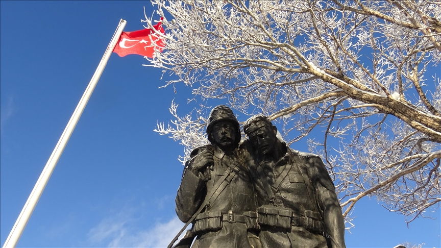 Li Sariqamîşa navçeya Qersê ji bo bibîranîna şehîdan amadehî dewam dikin