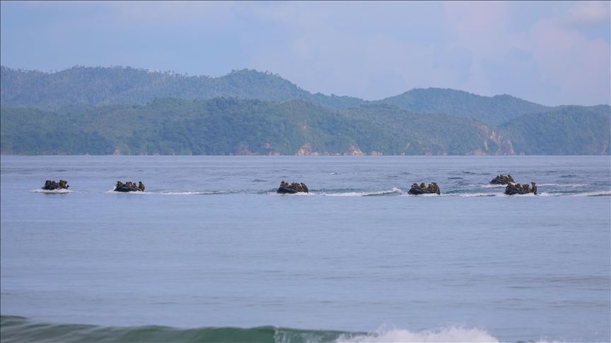 China says US should not interfere in South China Sea maritime affairs