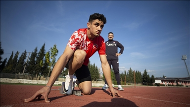 Milli atlet Koray Uygun, antrenör babasıyla dünya şampiyonasına hazırlıyor