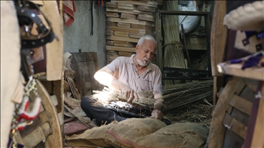 Kahramanmaraş'ta 60 yıllık semerci ustası mesleğini yaşatmaya çalışıyor