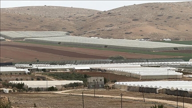 يبتلع الماء والغذاء بالضفة.. مخاوف فلسطينية من جدار إسرائيلي جديد