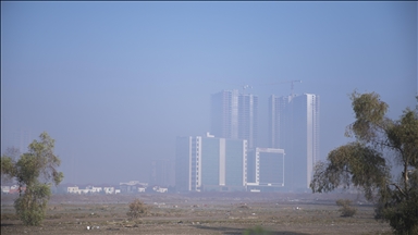 بەهۆی تەم و مژ مەودای بینین لە ڕێگای هاتوچۆی نێوان هەولێر و دهۆک کەم بووەتەوە 