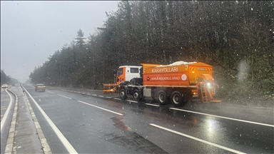 Bolu Dağı'nda kar yağışı başladı