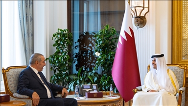 الدوحة.. حسين الشيخ يبحث مع رئيس وزراء قطر الوضع في فلسطين