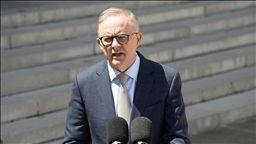 Australian premier hints at 'tougher gun laws' after deadly mass shooting in Sydney