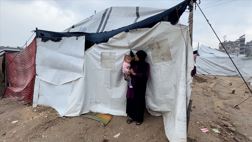 Gazze'de eşlerini kaybeden binlerce kadın, zor şartlarda hayat mücadelesi veriyor
