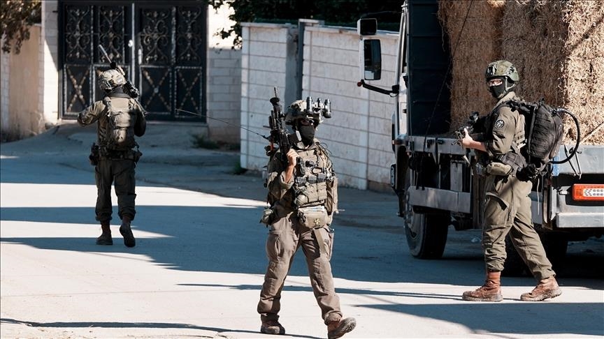 الضفة.. الجيش الإسرائيلي يطلب من أهالي قرية خفض صوت الأذان